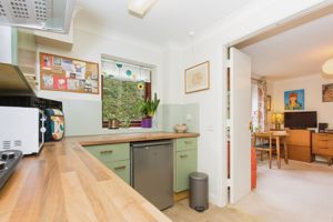 KITCHEN- click for photo gallery